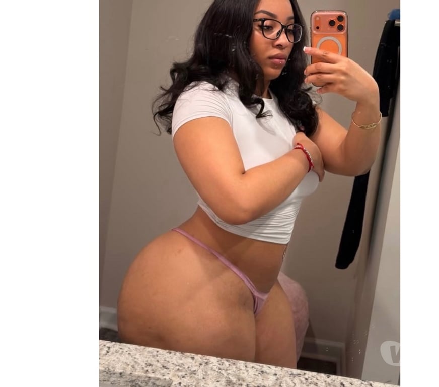 Escorts Greater Manchester Bolton - Photos for Latina brunette Nikol