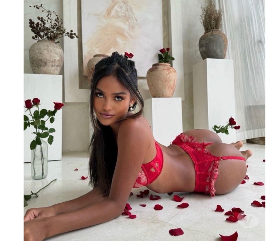 Escorts West Midlands Birmingham - Photos for Asian Aisha 👄 beautiful and natural body in Birmingham