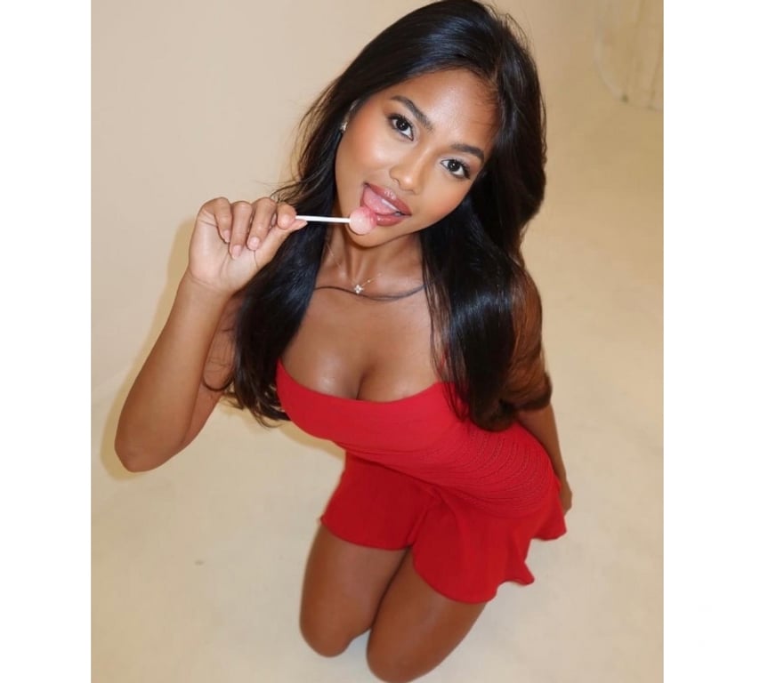 Escorts West Midlands Birmingham - Photos for Asian Aisha 👄 beautiful and natural body in Birmingham
