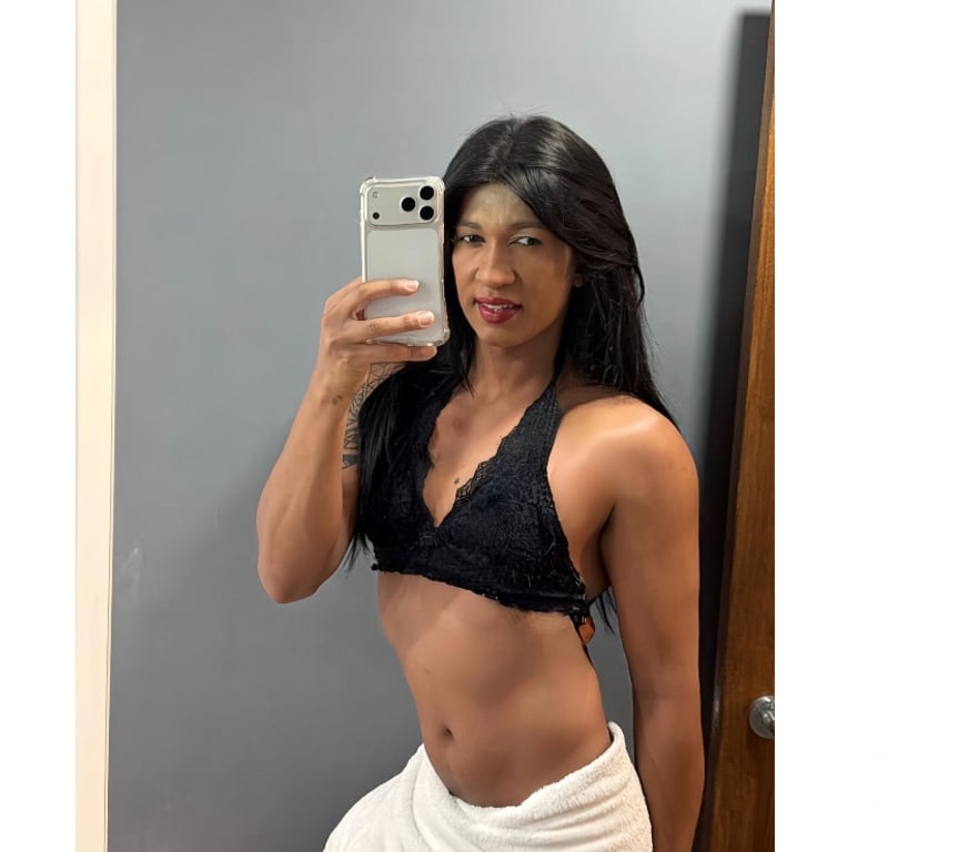 Trans Escorts Merseyside Liverpool - Photos for 🇧🇷LAÍS BRASILIAN HOT 🔥 PARTY 🎉 🎊🍾