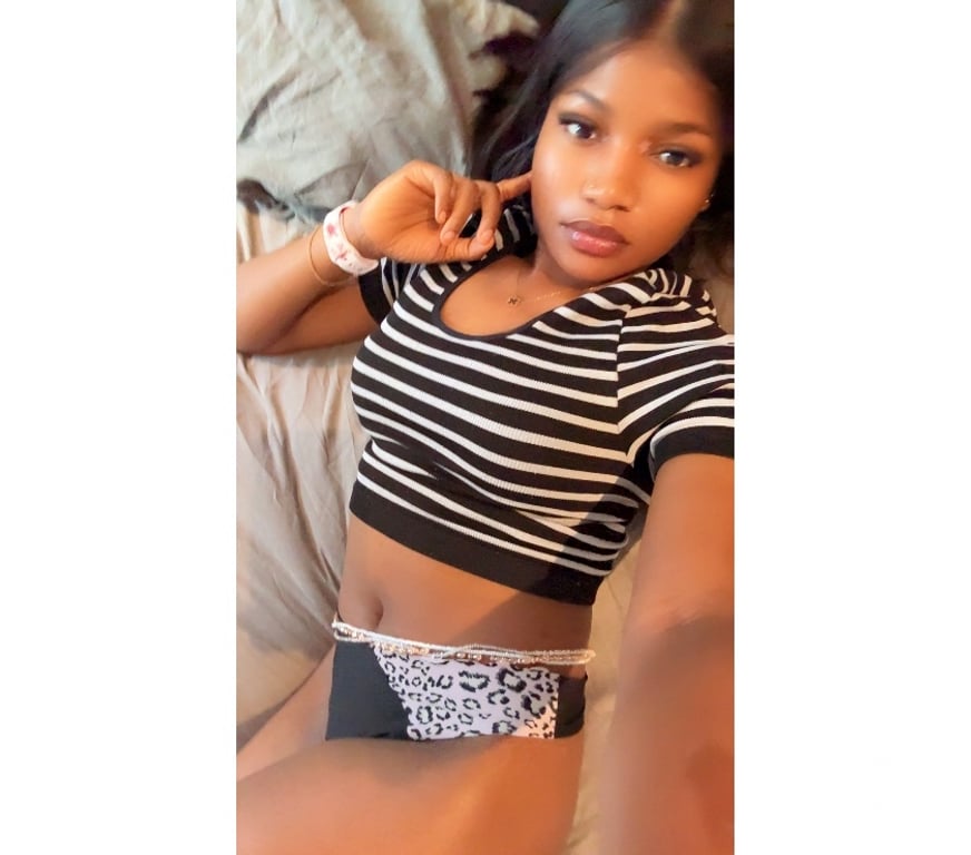 Escorts Ealing Southall - Ealing - Photos for 💕Mini CICI🥰Uni Student 👩🏽‍🎓