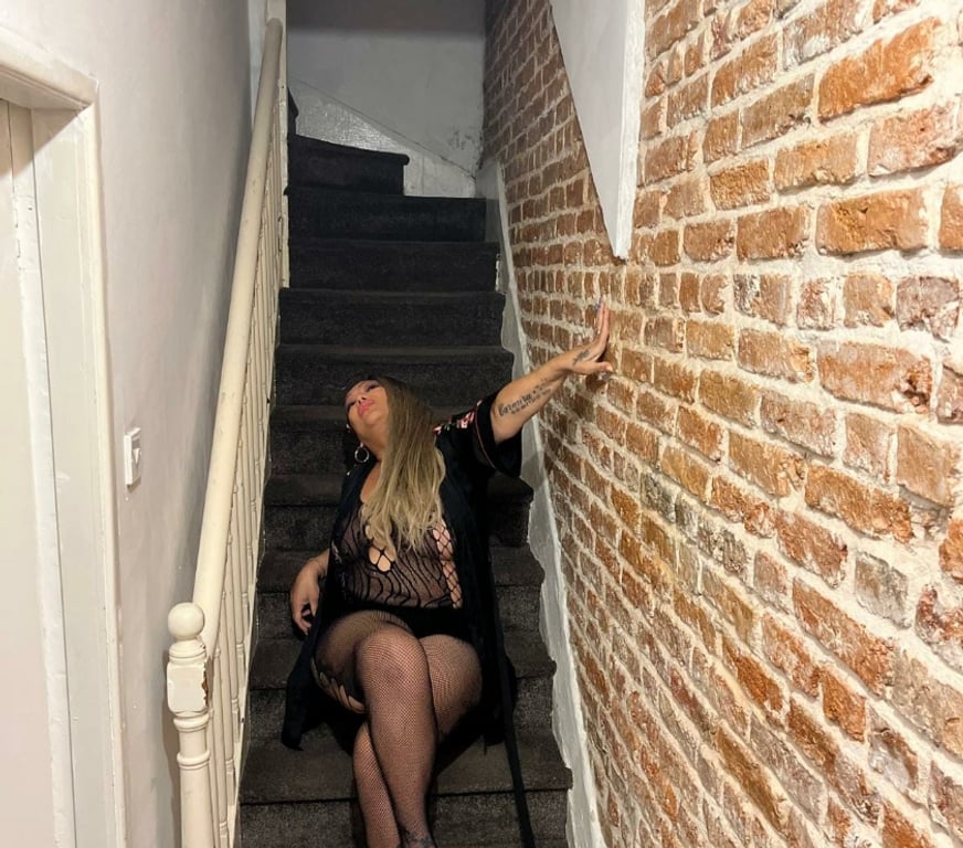 Escorts West London West Kensington - West London - Photos for New Real Italian Party Girl Chanell
