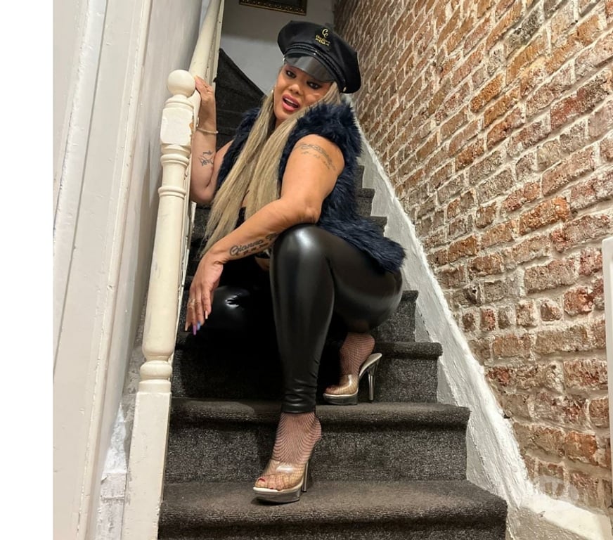 Escorts West London West Kensington - West London - Photos for New Real Italian Party Girl Chanell