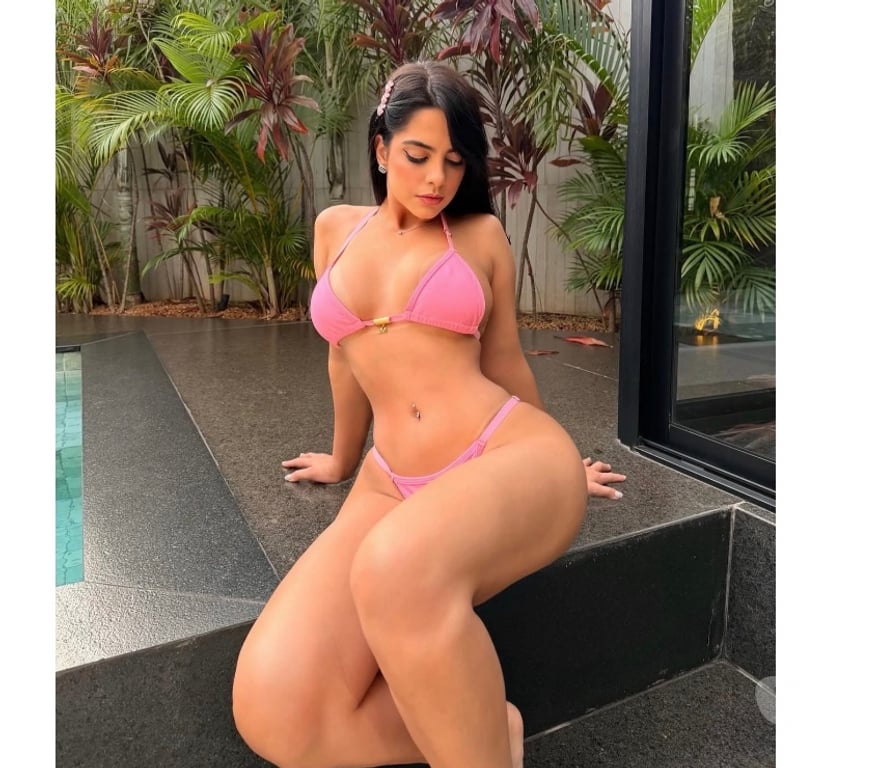 Escorts Central London London Bridge Station - Central London - Photos for NINA BIG ASS 🍑 I’m 💯% real party Girl 🎉