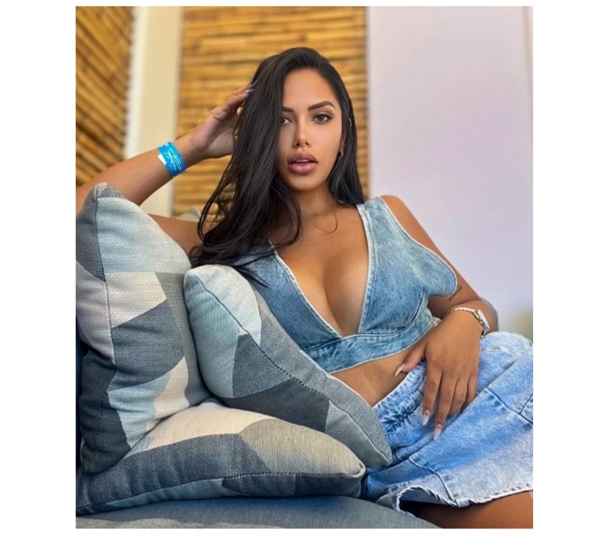 Escorts East London Canary Wharf - East London - Photos for 🔥 Elegant, Exotic & Unforgettable 🔥