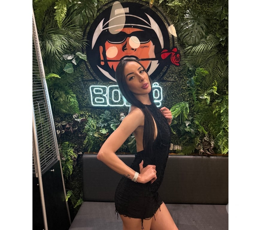 Adult Entertainment Central London Kensington and Chelsea - Photos for Valentina | High Class