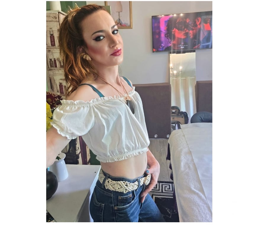 Escorts North West London Hampstead - North West London - Photos for Tiny Top Brazilian