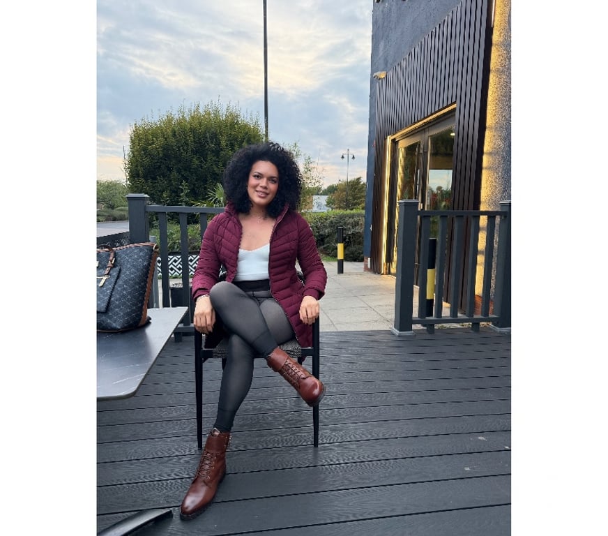 Trans Escorts West Midlands Birmingham - Photos for Angel Brazilian curly haired trans woman 🇧🇷🔥