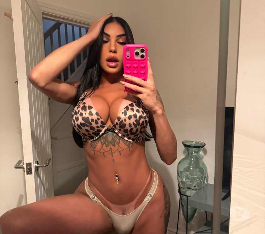Trans Escorts Surrey Woking - Photos for 🟢favorit🇧🇷LdyyBoiY✨