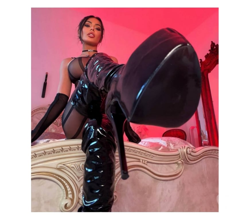 Escorts North West London St John's Wood - North West London - Photos for Thalya 🖤👠Mistress GFE🖤👠 , party love 🖤👠