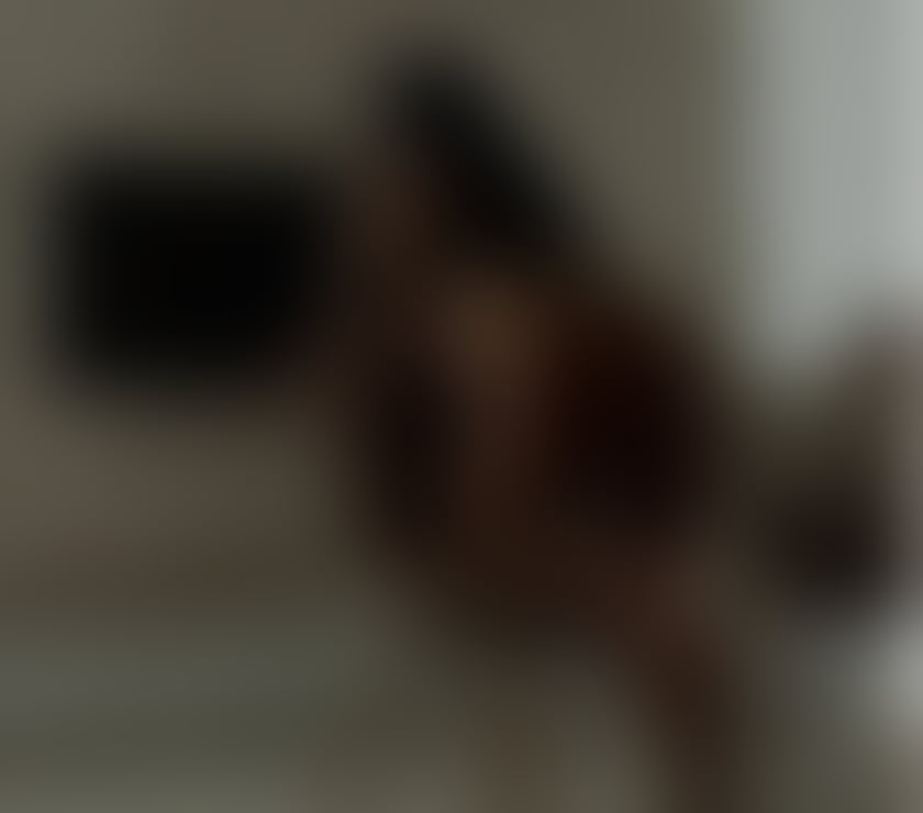 Escorts Nottinghamshire Nottingham - Photos for Hi! I'm a cheerful, sweet, and easy-going woman