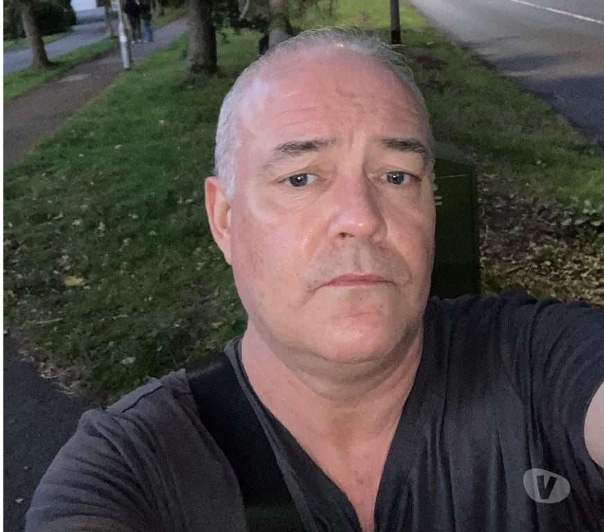  Gay massage West Yorkshire Leeds - Photos for Horny sensual 49 year old guy who accoms