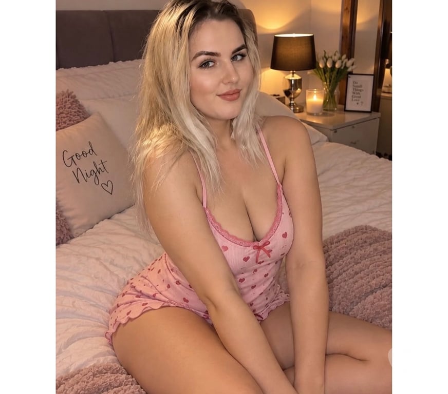 Escorts Somerset Bridgwater - Somerset - Photos for I'm available today for parties—either at my place or at