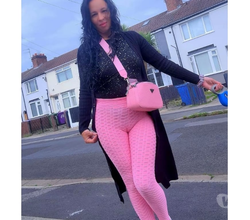 Escorts Merseyside Liverpool - Photos for Anne, we're new to you in town. 😍
