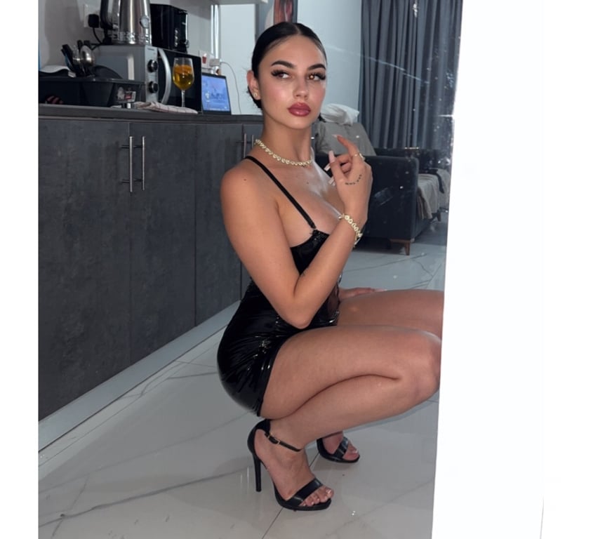 Escorts West Midlands Birmingham - Photos for Aria Party girl 🖤!