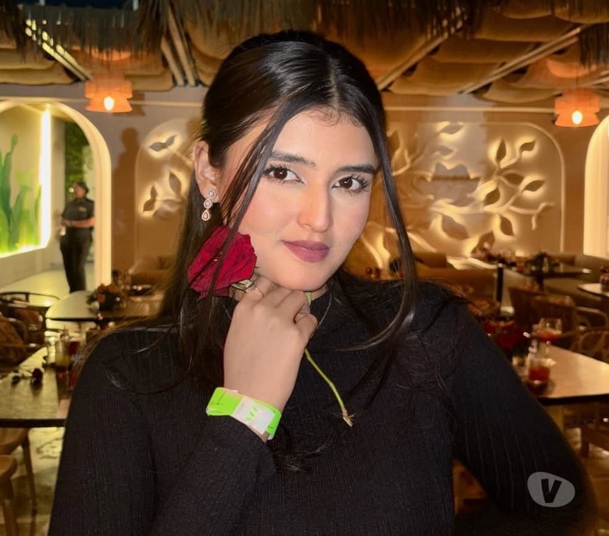 Escorts East London Newham - Photos for Elegant and Poised Indian Companion in the area.