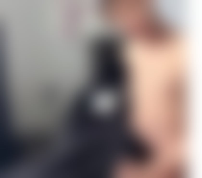Edinburgh Airport - Edinburgh — Title: Professional Body Massage Service Description: Relax