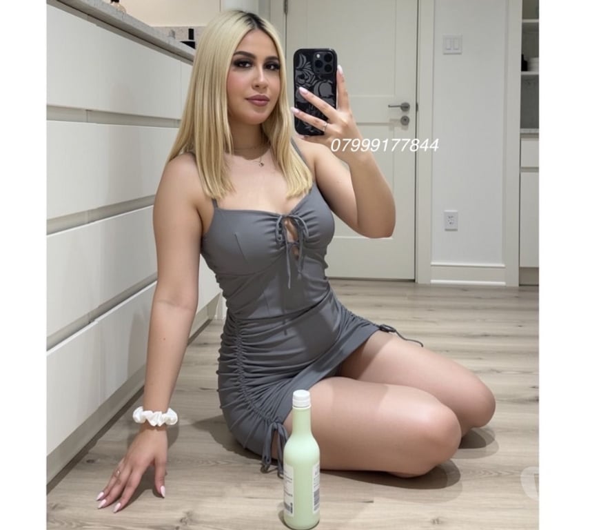 Escorts Dundee Dundee City Centre - Dundee - Photos for 🔞Bombshell Party🥂Baby Face🍭Horny-princess💦
