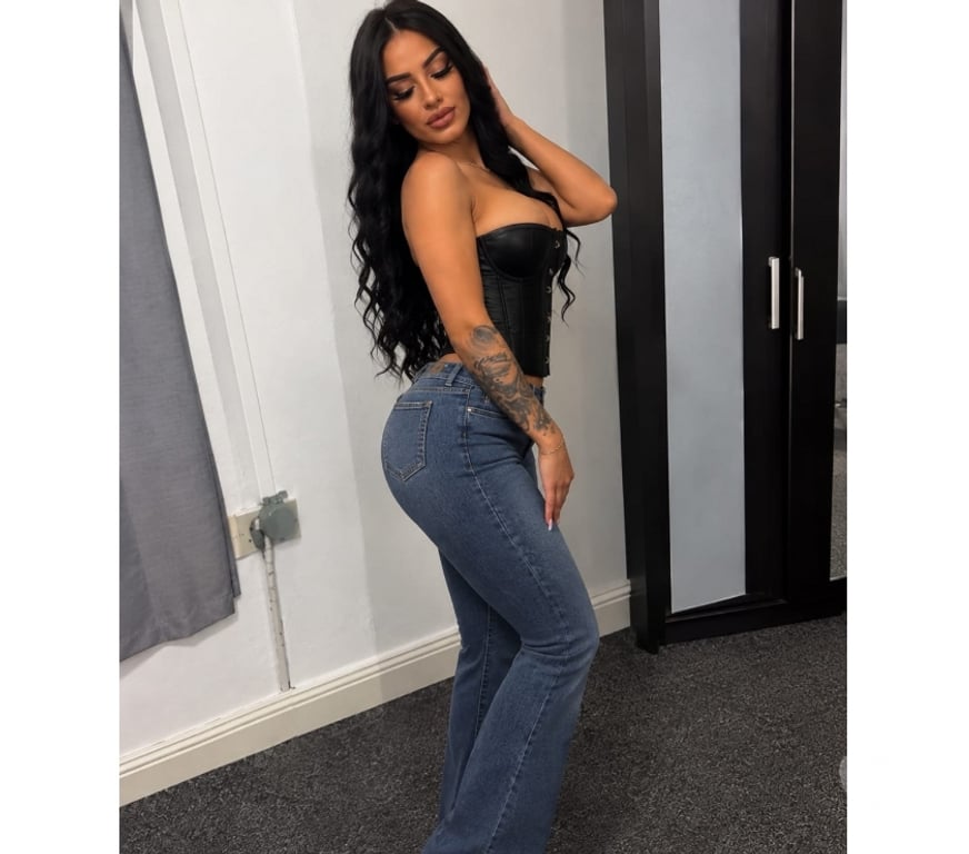 Escorts Leicestershire Leicester - Photos for Hi gentlemen im new Nicol in town