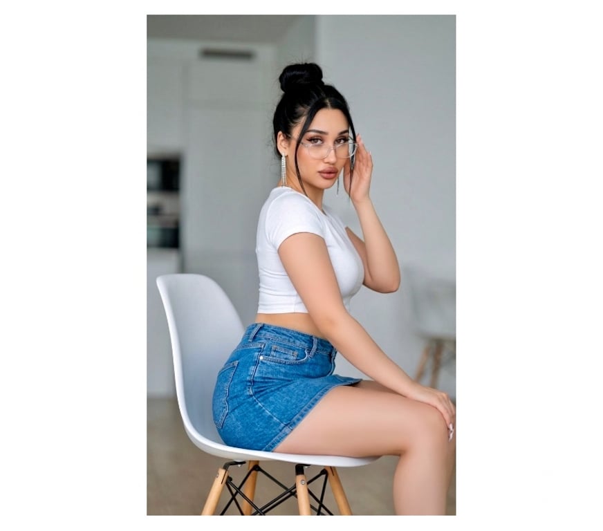 Escorts East London Poplar - East London - Photos for Arzu🇹🇷New in town🥰Delicios Curves🤩No RuSh‼️