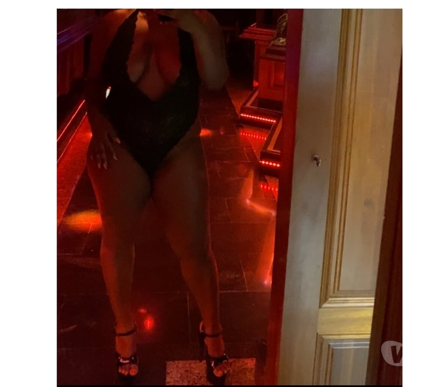 Escorts Essex Colchester - Photos for *NEW IN TOWN* CURVY BLACK BRITISH QUEEN🇬🇧👸🏿