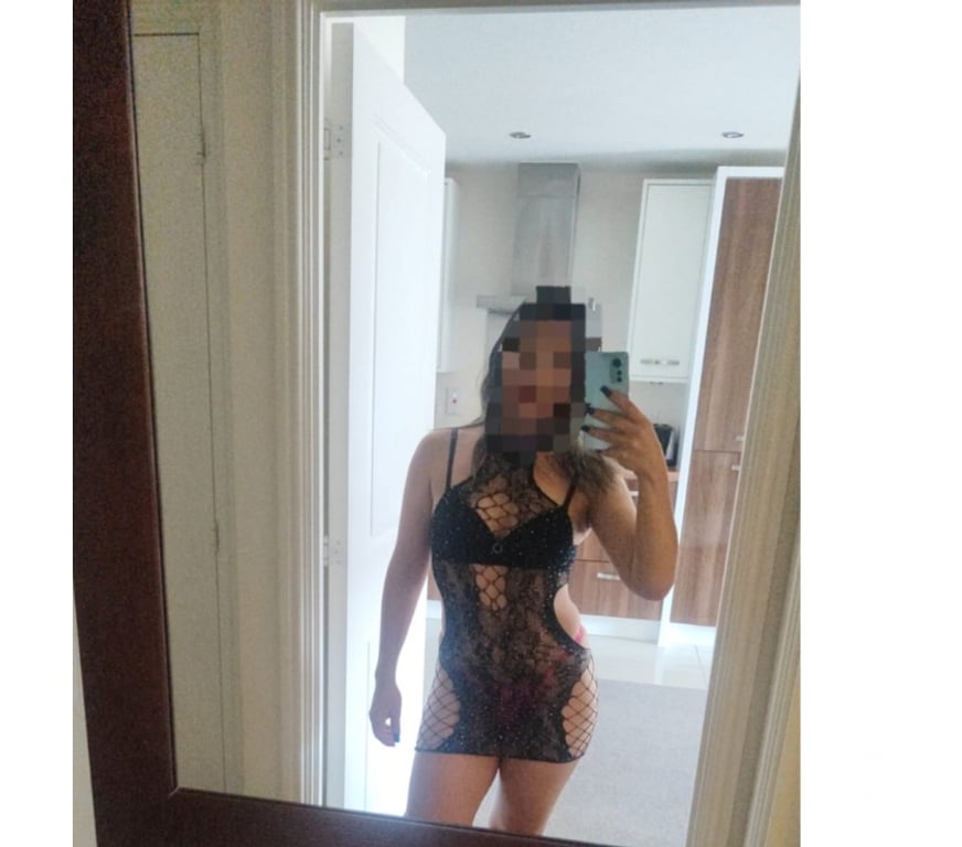 Escorts Surrey Guildford - Photos for Yara party girl Brazilian ❤️‍🔥🇧🇷😍