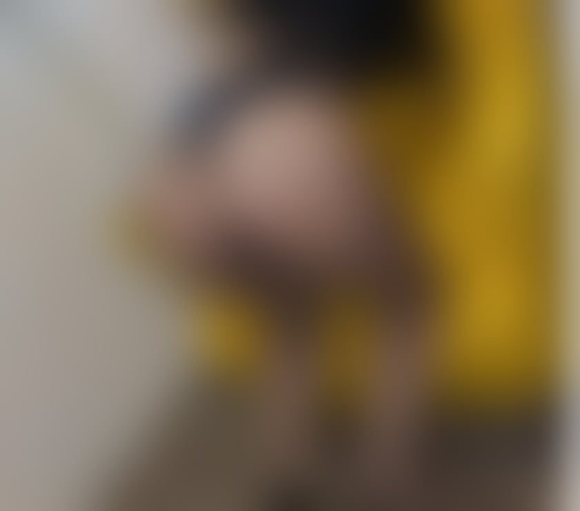 Escorts West Yorkshire Leeds - Photos for Milf hot body 😍 A-level new party slim