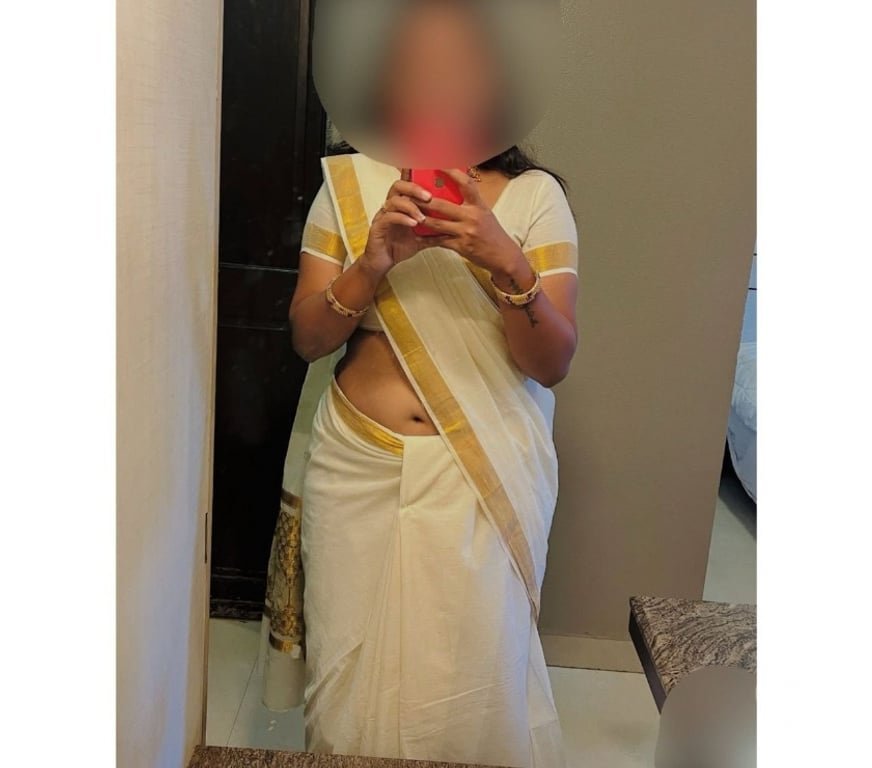 Escorts East London Barking Station - East London - Photos for South Indian Tamil Nadu Kerala Girl Keerthi In Barking