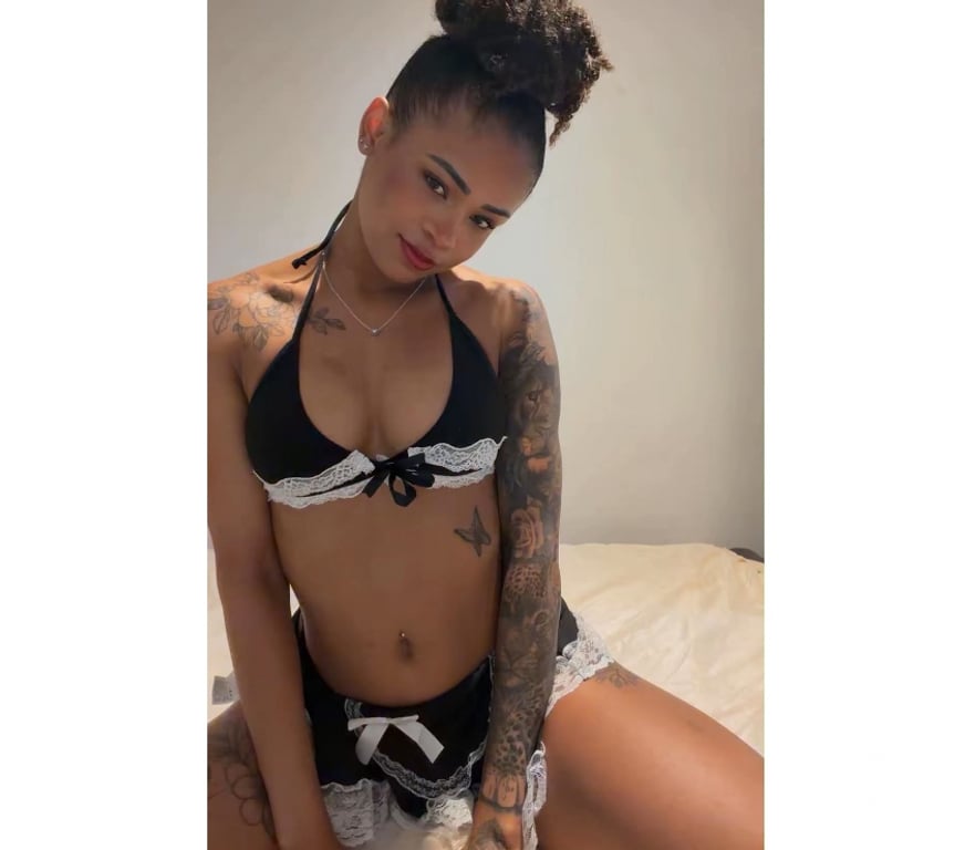 Escorts East London Stratford Station - East London - Photos for Let's have fun 🥳🇧🇷E20