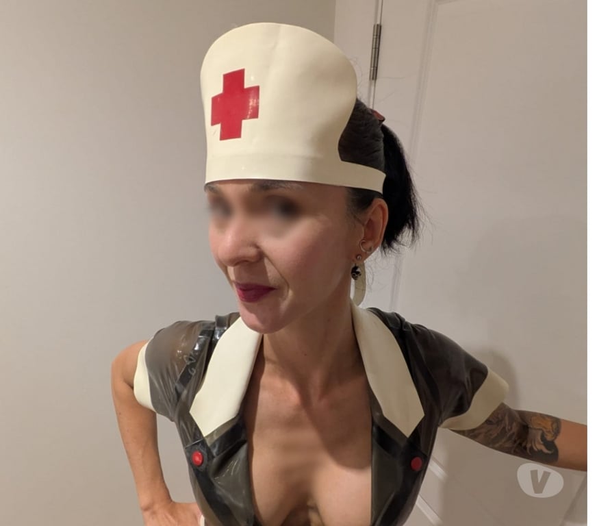 Escorts Kent Maidstone - Photos for Relaxing and Revitalising Massage by English Sadie!