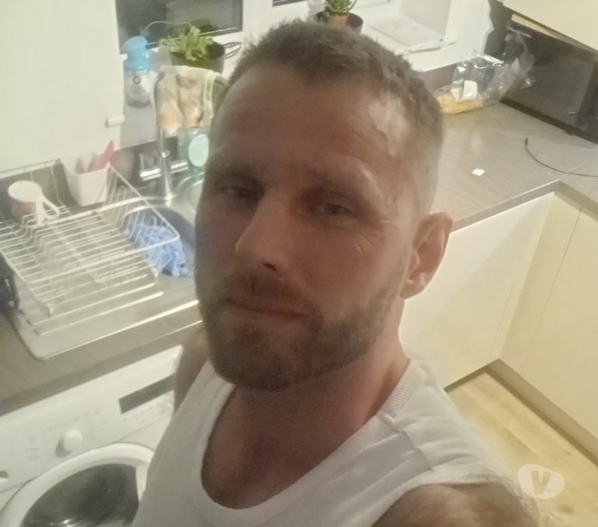make friends online Staffordshire Lichfield - Photos for WhatsApp chat all week