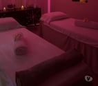 Edinburgh Old Town - Edinburgh — Urban euphoria available for massage service