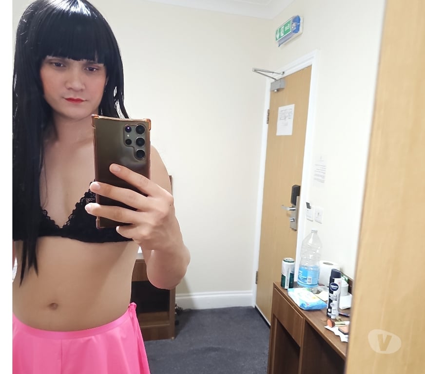 Trans Escorts East London Havering - Photos for Thai femboy massage £80 per hour in Harold wood