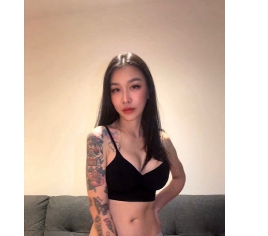 Escorts East London Aldgate East - East London - Photos for Coolki hot Thai girl 💯%real pics 🔥