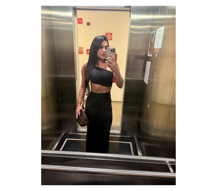 Escorts Cardiff Cardiff City Centre - Cardiff - Photos for Manu First Time in CARDIFF