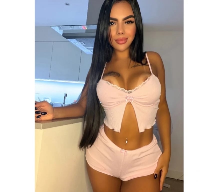 Escorts Hampshire Rushmoor - Photos for Sexy, horny, and playful.🥳🥳🥳