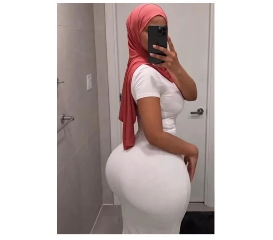 Escorts Hertfordshire Watford - Photos for Elegance, curves, and a company you’ll remember 🌸