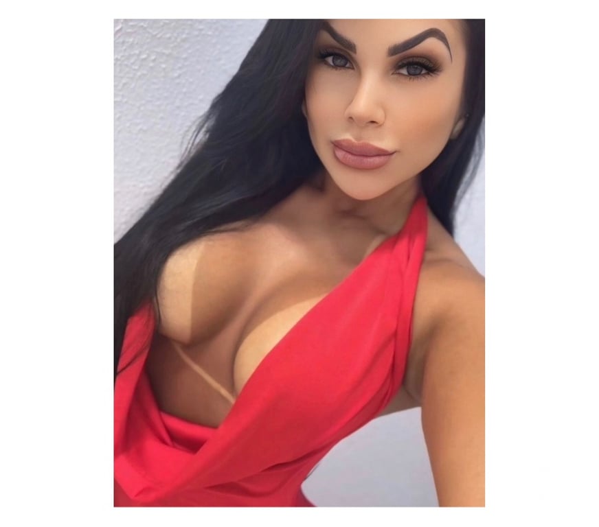Escorts South West London Tooting Broadway - South West London - Photos for 🔥 HOT PARTY GIRL 🇧🇷 IN SW17 ✨ FROM £40 🌸🦋
