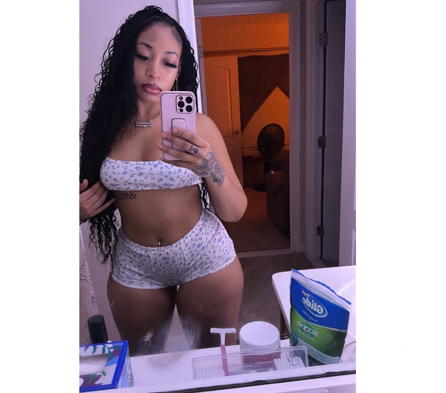 Escorts North West London Camden - Photos for CRIS! Your Favorite HOT GFE Latina