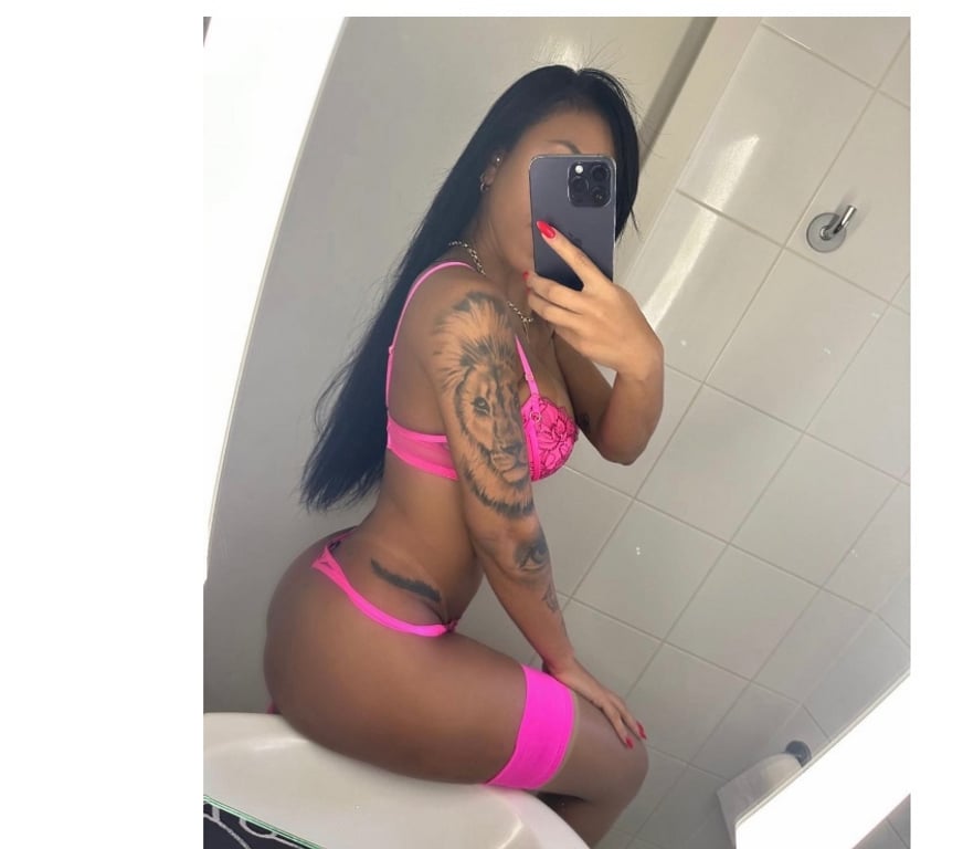 Escorts Dundee Baldovan - Dundee - Photos for Julia 🇧🇷 VIP & High Class 🥂Party Girl