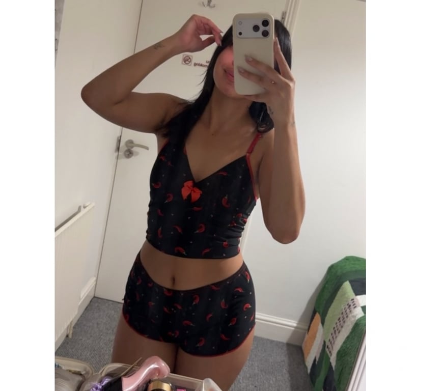 Escorts West Northamptonshire Northampton - West Northamptonshire - Photos for Gaby Brazilian 🇧🇷 natural body🔥❤️‍🔥