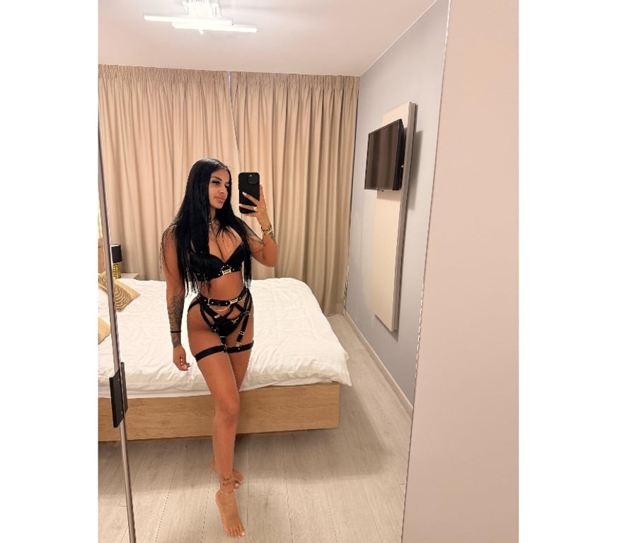 Escorts West Midlands Birmingham - Photos for JULIA PARTY 🇧🇷 💯 REAL - AVAILABLE FOR YOU 🔥