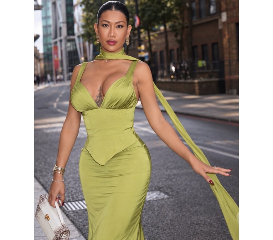 Trans Escorts Merseyside Liverpool - Photos for Asian Goddess Aleyssa Visiting Liverpool