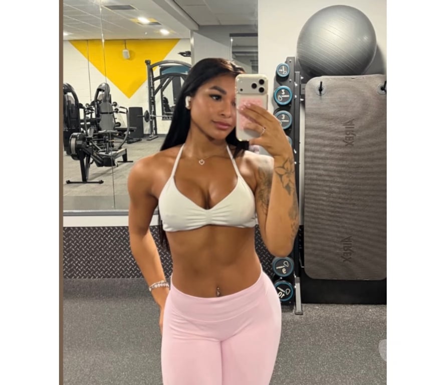 Escorts North Yorkshire Scarborough - North Yorkshire - Photos for MANU BRAZILIAN BRUNETTE 🇧🇷🥰