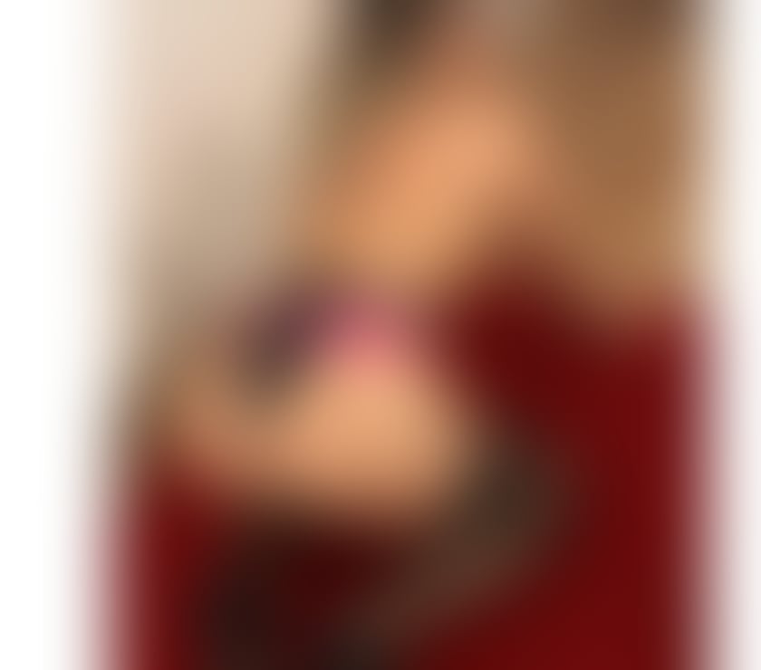 Escorts Surrey Surrey Heath - Photos for Sweet and Hot Blonde Girl