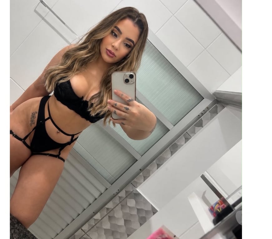 Escorts West Yorkshire Leeds - Photos for BLOND ANGEL 🇧🇷 Big ass 🔥 hit me up 😈 GFE 🥰