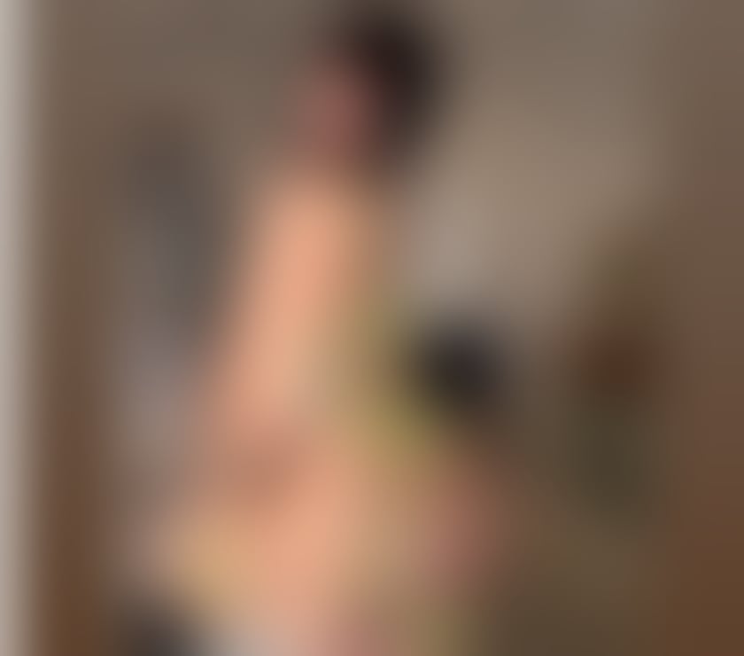 Escorts Bedfordshire Luton - Photos for 🔥 YOUR NEW FAVOURITE BRAZILIAN PARTY GIRL MIRELA🔥