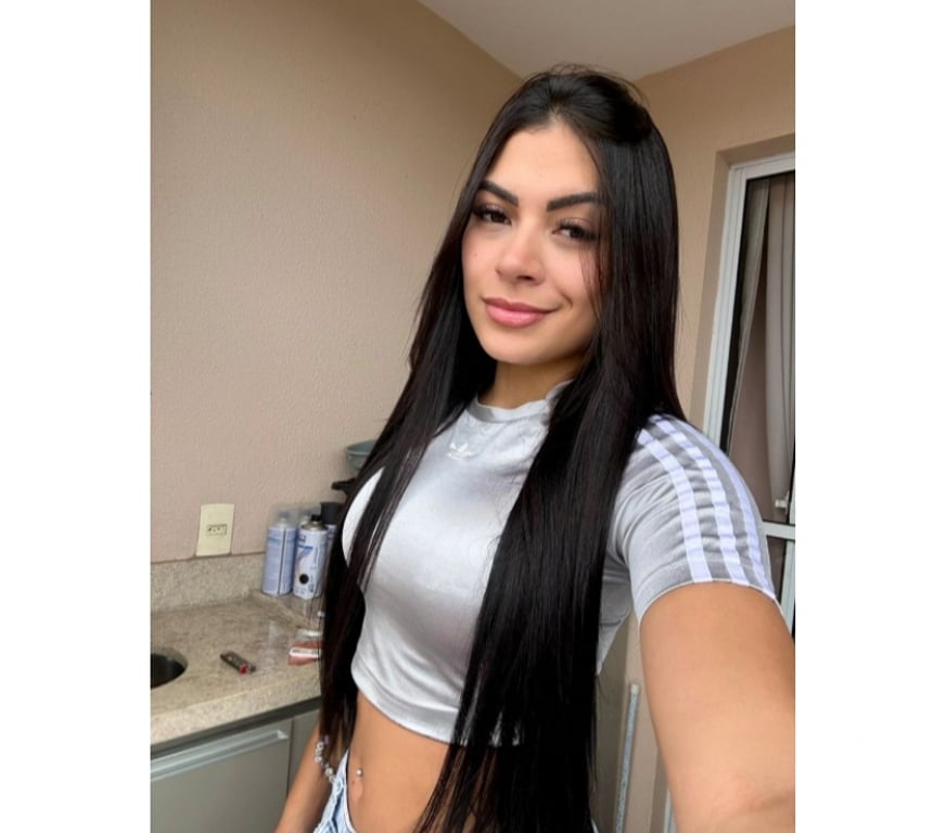 Escorts Reading Reading Town Centre - Reading - Photos for LUCY, AVAILABLE NOW IN RG1 FOR FEW DAYS !!!