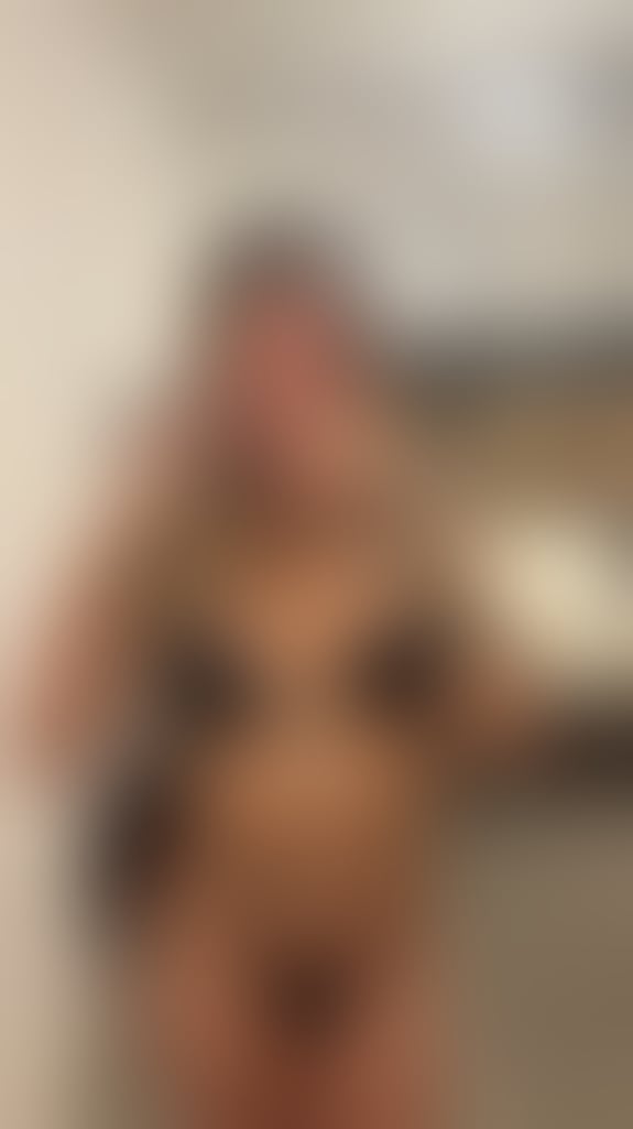 Escorts East London Custom House - East London - 