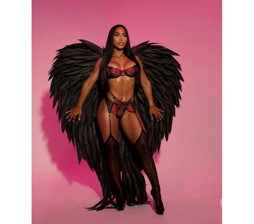 Escorts Greater Manchester Manchester - Photos for Antonella 🇨🇴 new here ! Best experience 🔥